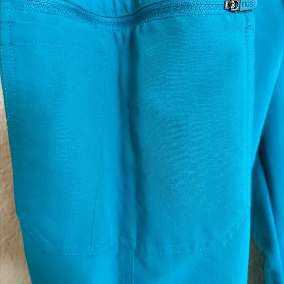 FIGS Yola Skinny Scrub Pants - Picture 5 of 6